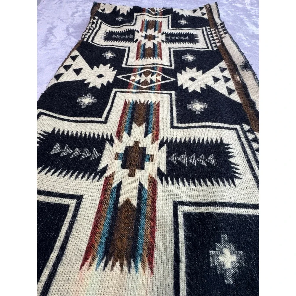 Galapagos Wool‎ Blend Southwest Geometric Pattern Blanket 72x82